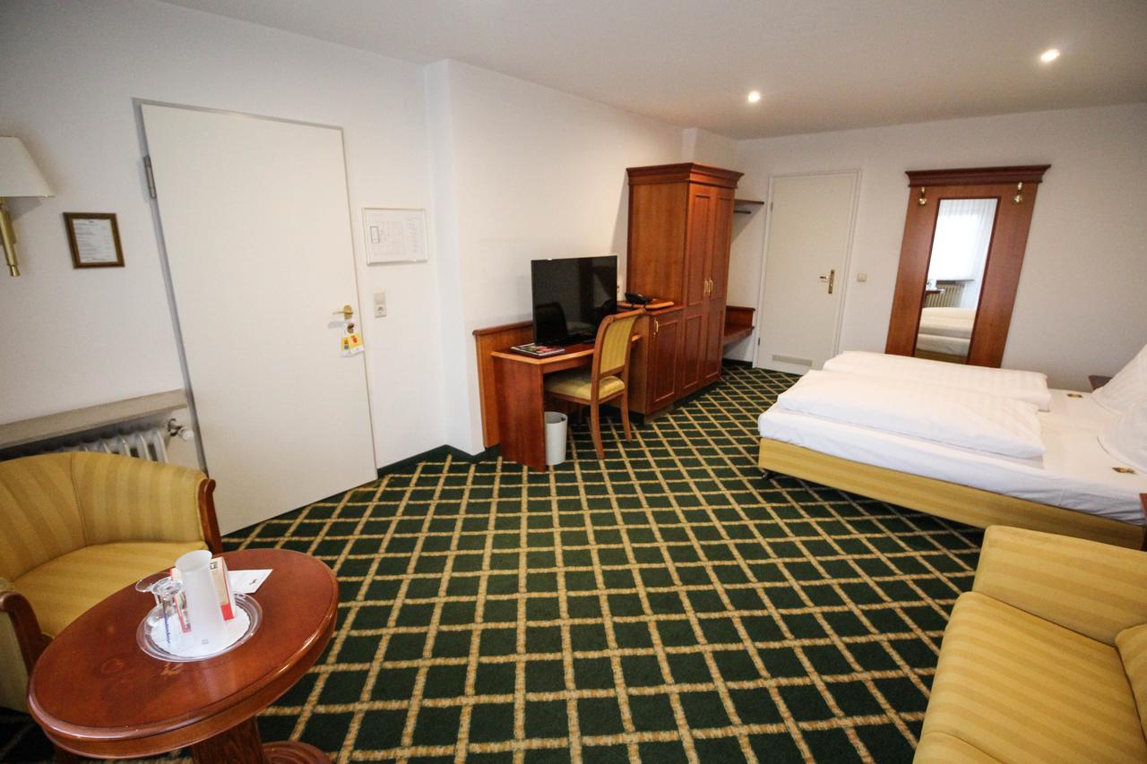 Ringhotel Zum Goldenen Ochsen Stockach Buitenkant foto