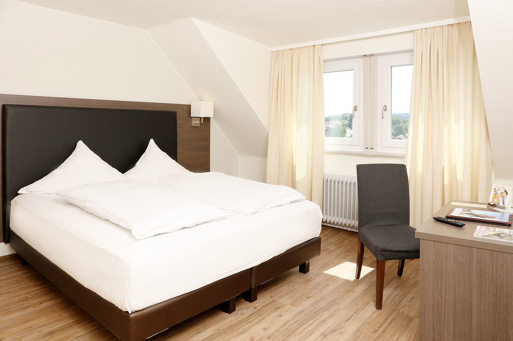 Ringhotel Zum Goldenen Ochsen Stockach Buitenkant foto